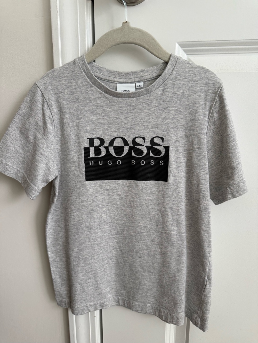Hugo Boss Kids Gray T-Shirt boys size 6
